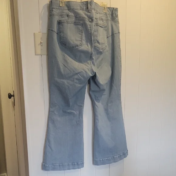 Torrid Women's Light Blue Bombshell Flare Jeans - Picture 3 of 3